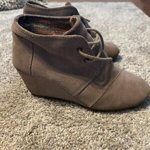 Tom’s taupe booties